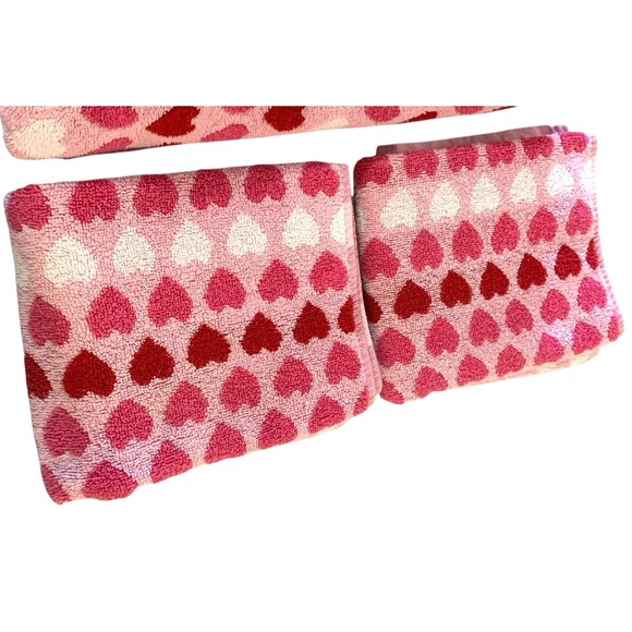 4-Pc Valentine's Theme Towel Set Red Pink White Hearts 2-Bath 27"x54" 2-Hand - Picture 4 of 5